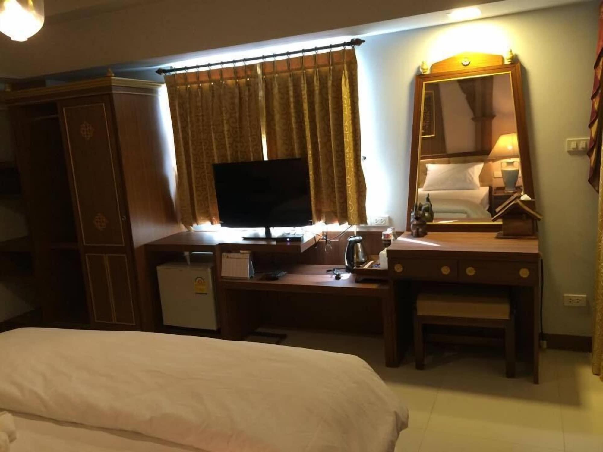 Kim Hotel At Morleng Bangkok Esterno foto